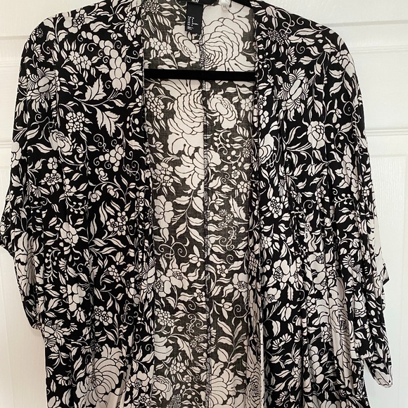 H&M Printed Kimono Style Cardigan - Picture 1 of 3